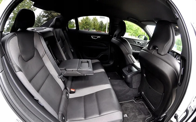 Volvo S60 cena 109900 przebieg: 159000, rok produkcji 2020 z Płock małe 631